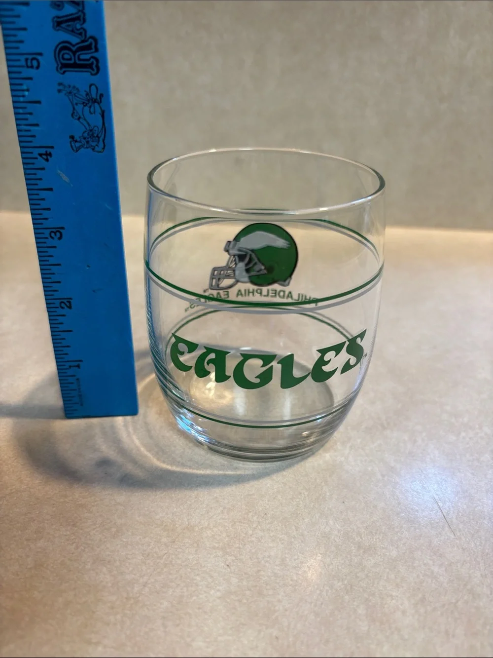 NFL Philadelphia Eagles Clear Stemless Glass with Green Team Helmet